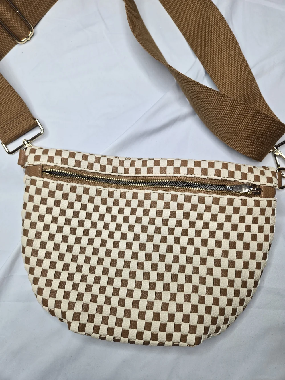 Checkerboard Brown & Cream Crossbody Bag with Wide Strap - Picture 3 of 6